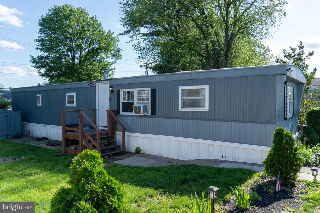 Central NJ/Bucks County, PA Real Estate | View 11 Kennedy Dr | Listing