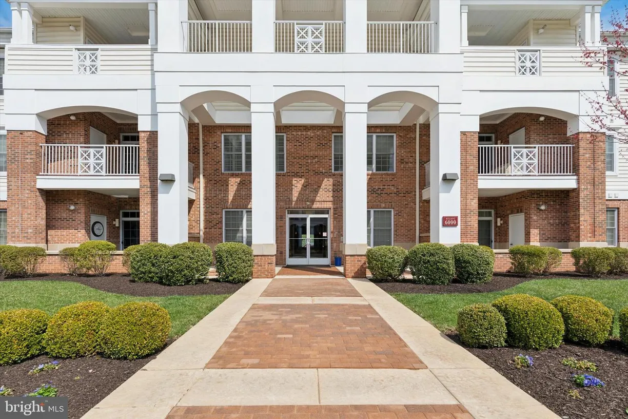 Central NJ/Bucks County, PA Real Estate | View 6104 Meridian Blvd | 2 Beds, 2 Baths