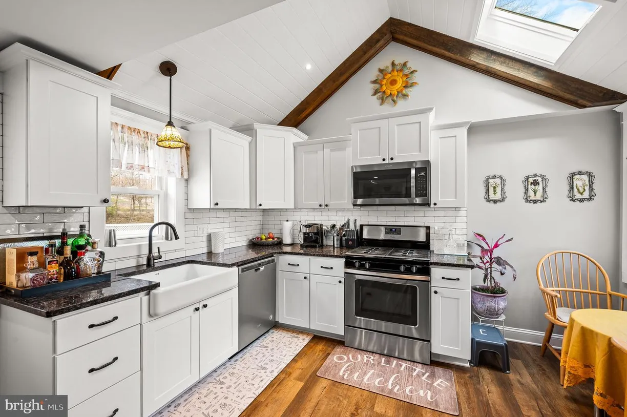 Central NJ/Bucks County, PA Real Estate | View 3048 Rail Ave | Listing