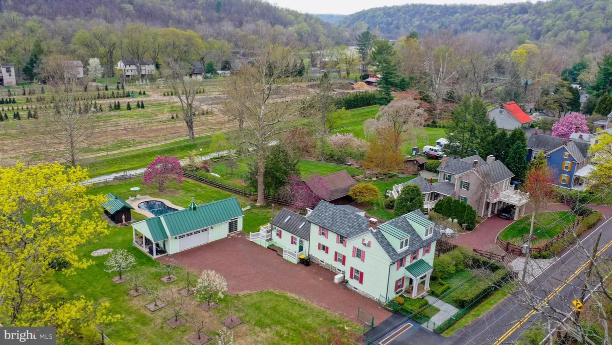 Central NJ/Bucks County, PA Real Estate | View 52 River Rd | Listing