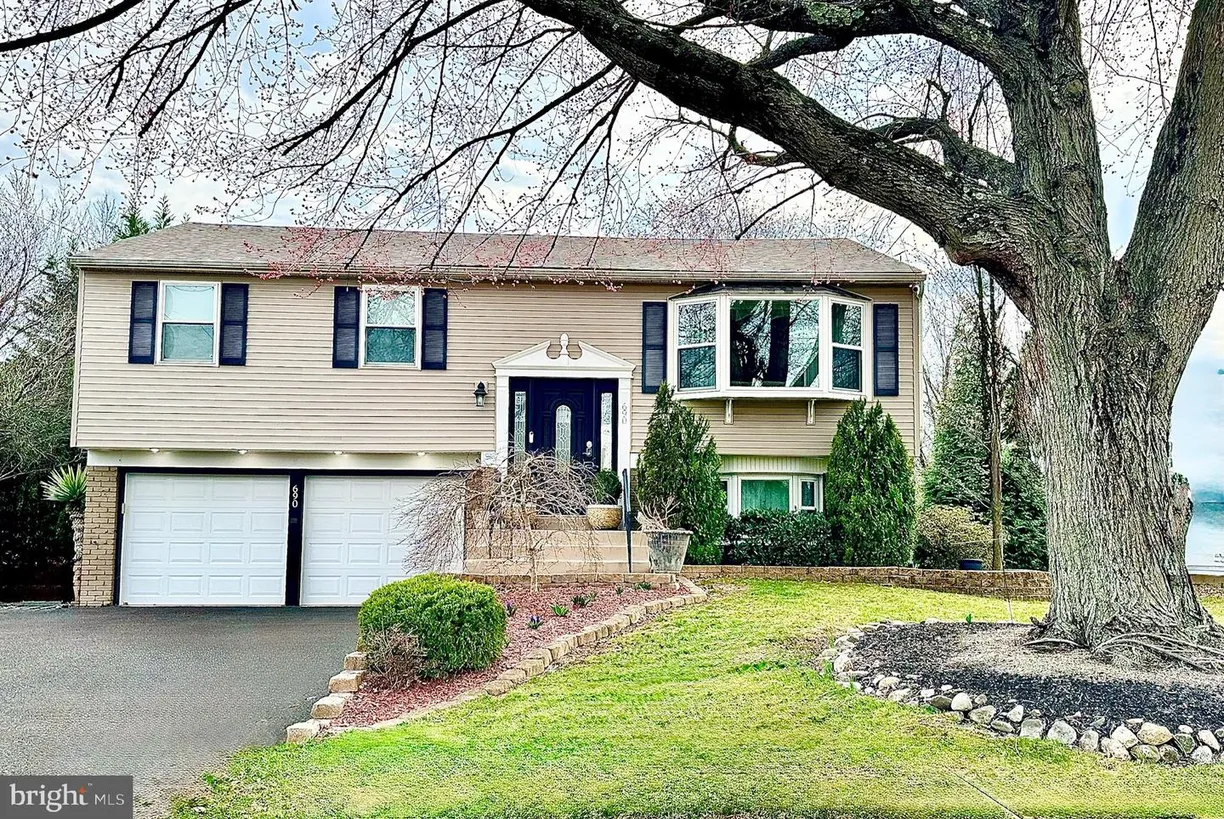 Central NJ/Bucks County, PA Real Estate | View 690 Joseph Ave | 4 Beds, 2 Baths