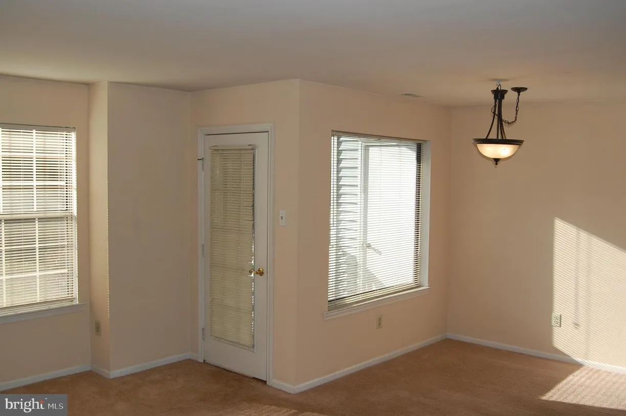 Central NJ/Bucks County, PA Real Estate | View 1009 Diamond Dr | Listing