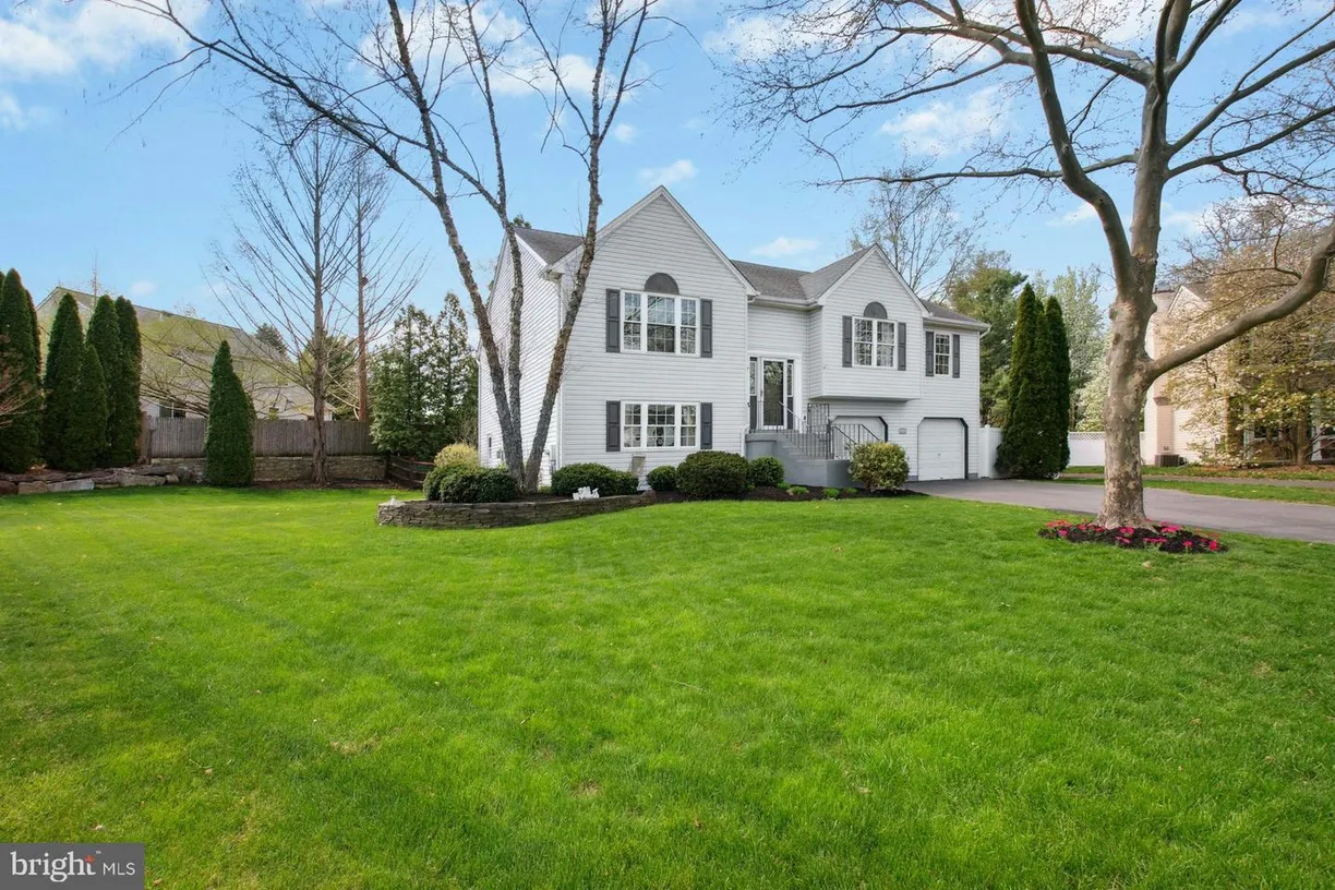 Central NJ/Bucks County, PA Real Estate | View 6126 Hearthstone Dr | 4 Beds, 3 Baths
