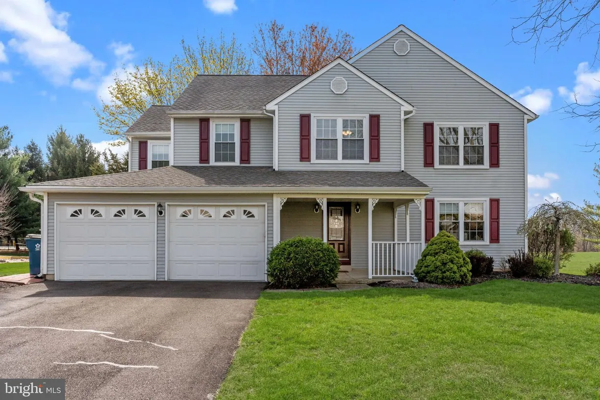Central NJ/Bucks County, PA Real Estate | View 11 Copperleaf Dr | 4 Beds, 2 Baths