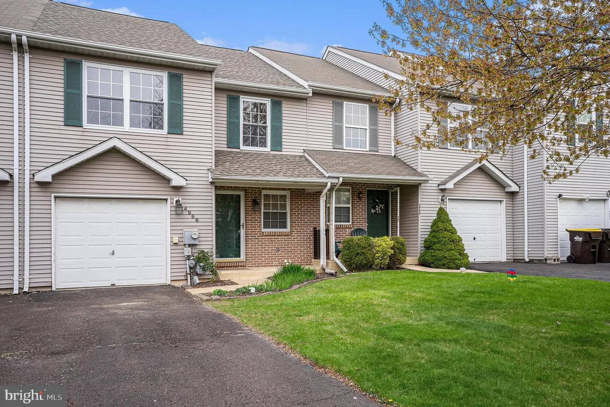 Central NJ/Bucks County, PA Real Estate | View 4986 Windy Meadow Ct | 3 Beds, 2 Baths