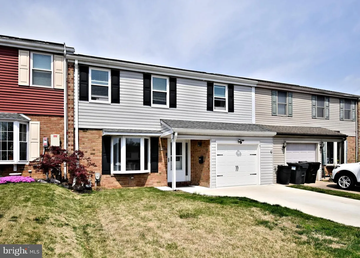 Central NJ/Bucks County, PA Real Estate | View 6413 Trenton Ct | 3 Beds, 1 Bath