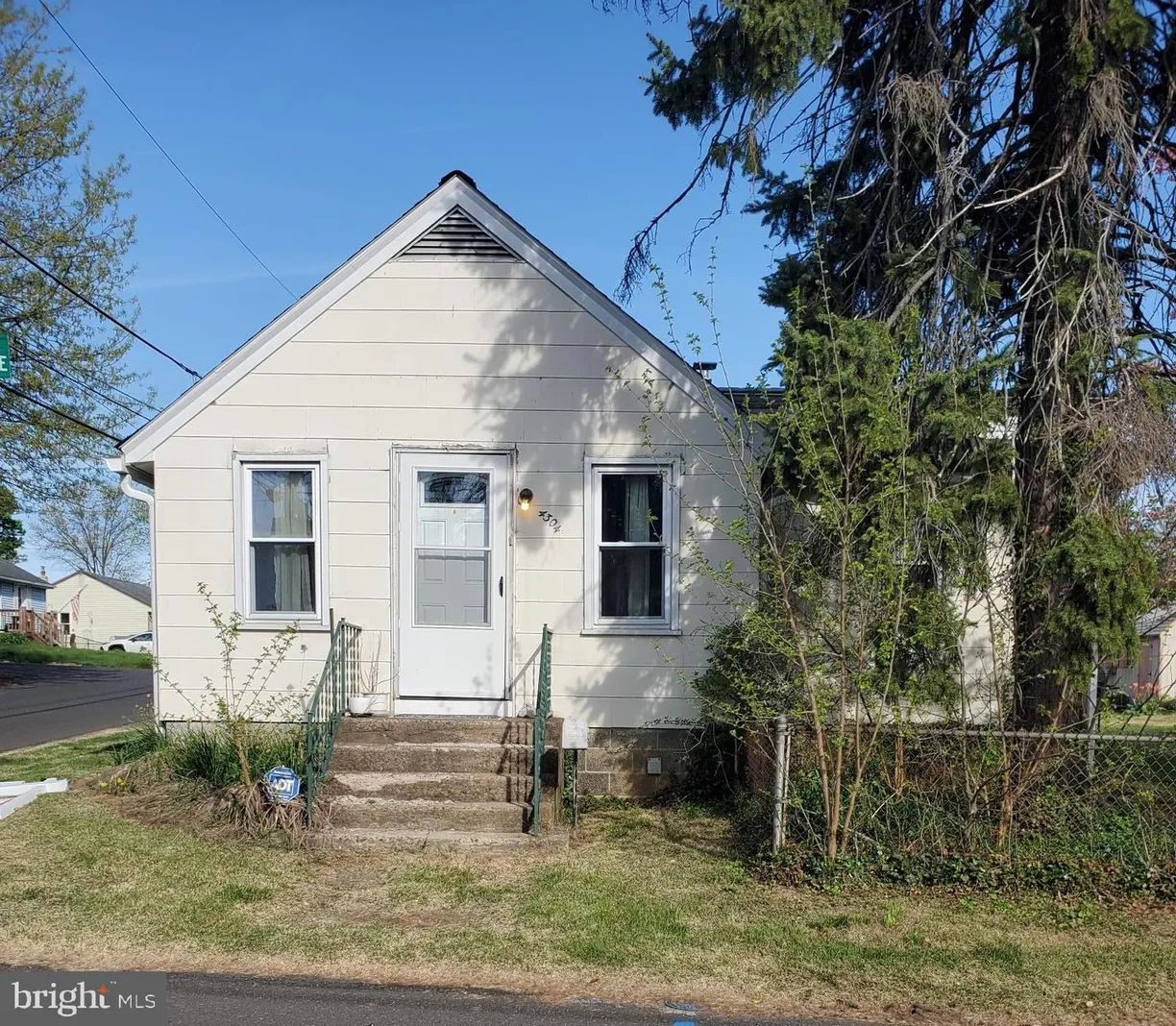 Central NJ/Bucks County, PA Real Estate | View 4304 Chestnut Ave | 3 Beds, 1 Bath