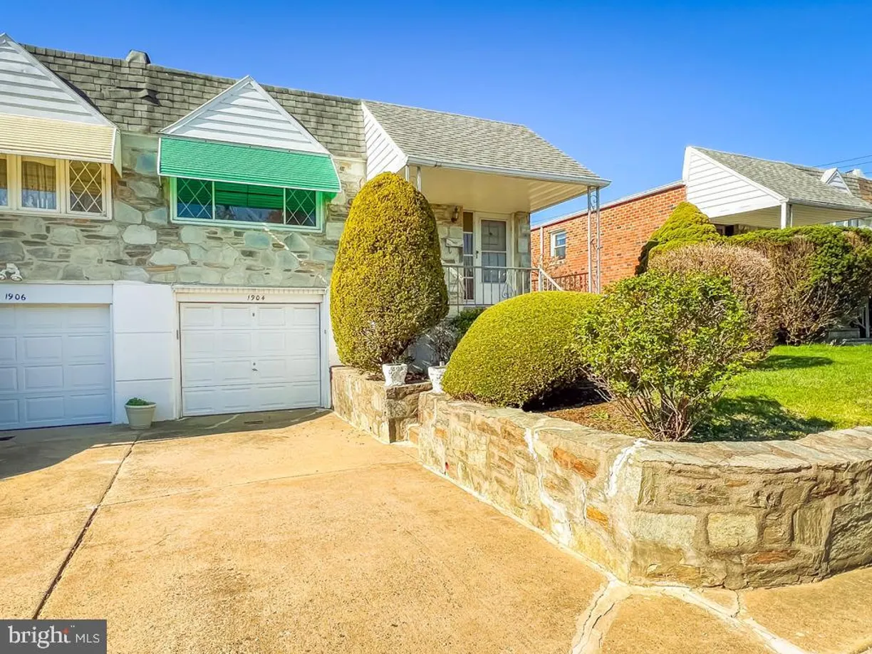 Central NJ/Bucks County, PA Real Estate | View 1904 President St | 3 Beds, 1 Bath