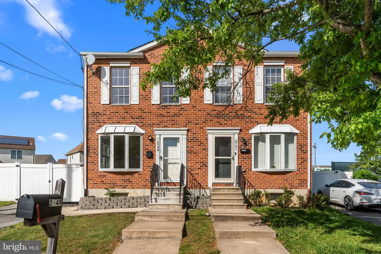 Central NJ/Bucks County, PA Real Estate | View 2749 Willits Rd | 3 Beds, 2 Baths