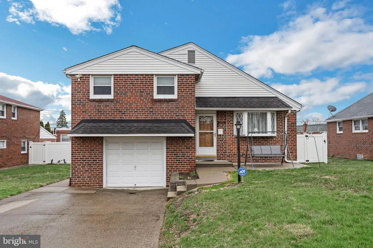 Central NJ/Bucks County, PA Real Estate | View 9953 Verree Rd | 3 Beds, 2 Baths