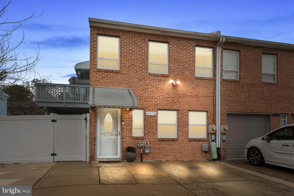 Central NJ/Bucks County, PA Real Estate | View 9978 Crestmont Ave | 4 Beds, 2 Baths
