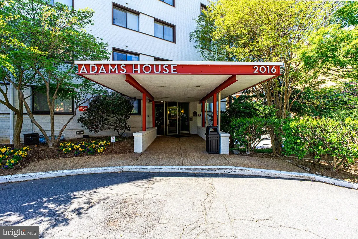 Washington Metro Area Real Estate | View 2016 N Adams St, 702 | 1 Bath
