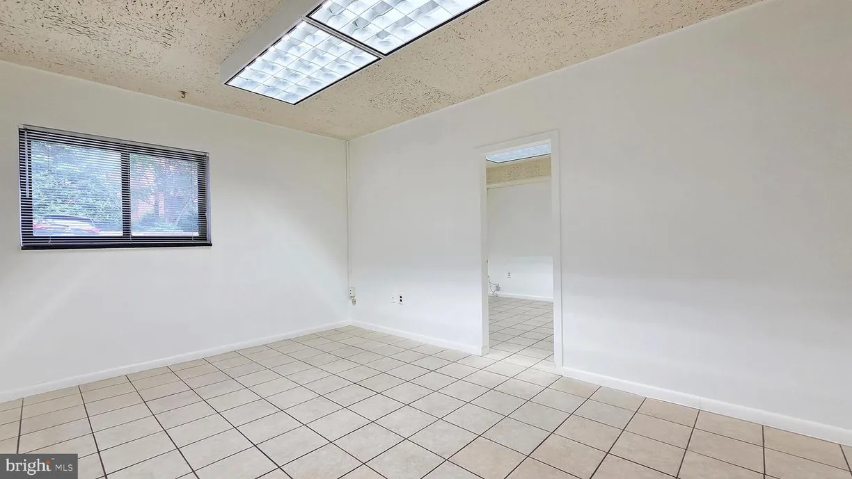 Washington Metro Area Real Estate | View 2007 15th St N, 1 | Listing