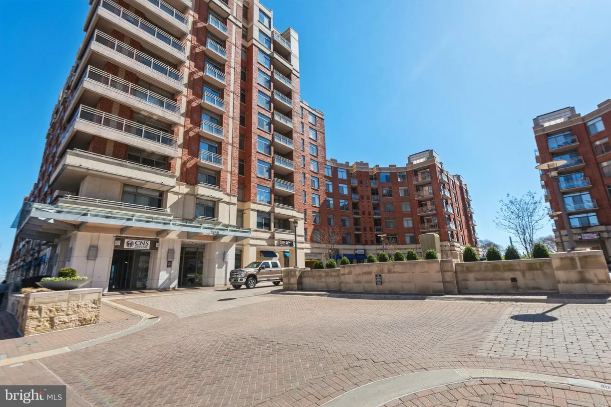 Washington Metro Area Real Estate | View 3650 S Glebe Rd, 456 | 2 Beds, 2 Baths