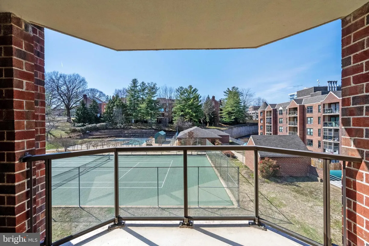 Washington Metro Area Real Estate | View 2100 Langston Blvd, 428 | 2 Beds, 1 Bath