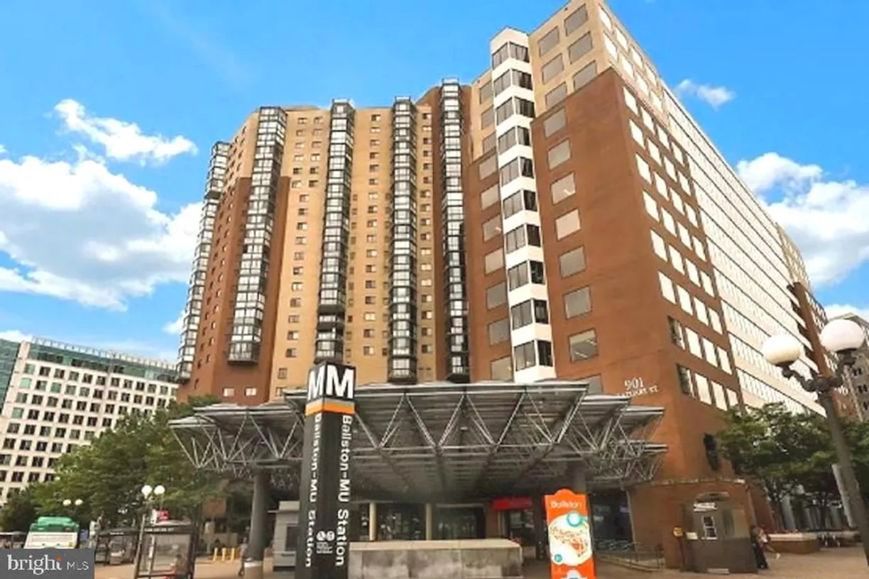 Washington Metro Area Real Estate | View 900 N Stafford St, 1614 | 1 Bed, 1 Bath