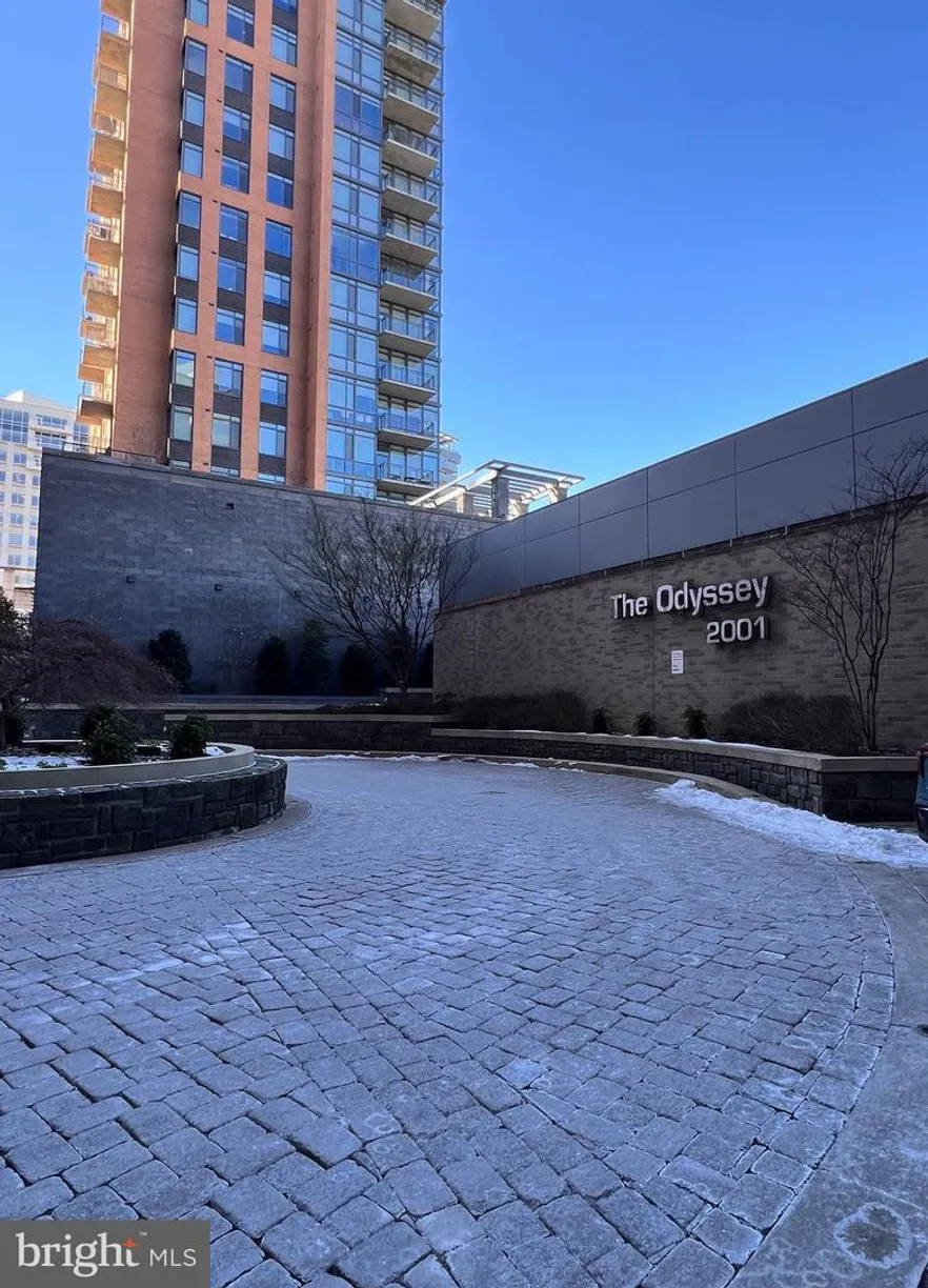 Washington Metro Area Real Estate | View 2001 15th St N, 720 | 1 Bed