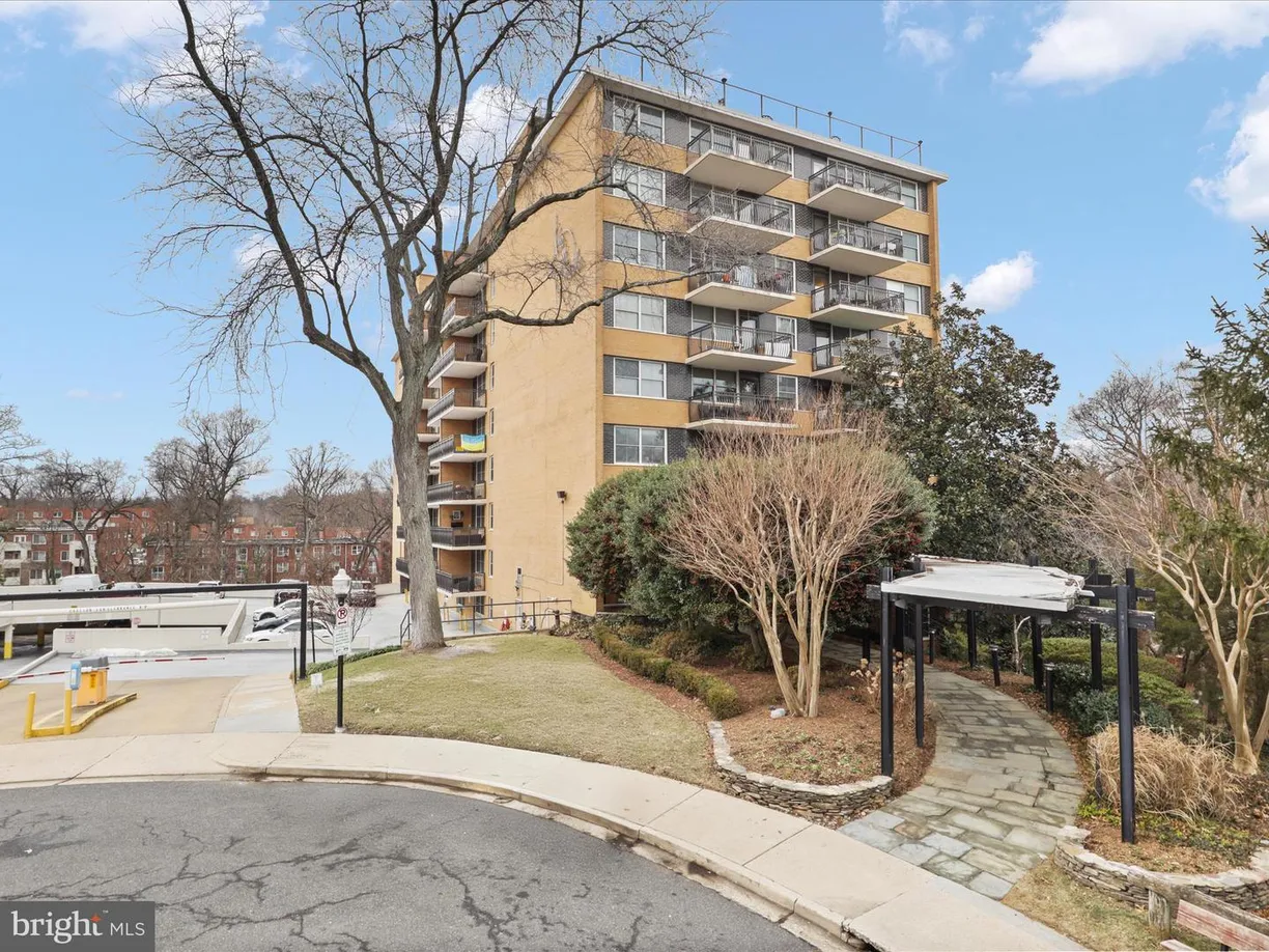 Washington Metro Area Real Estate | View 2030 Adams St, 404 | 1 Bed, 1 Bath