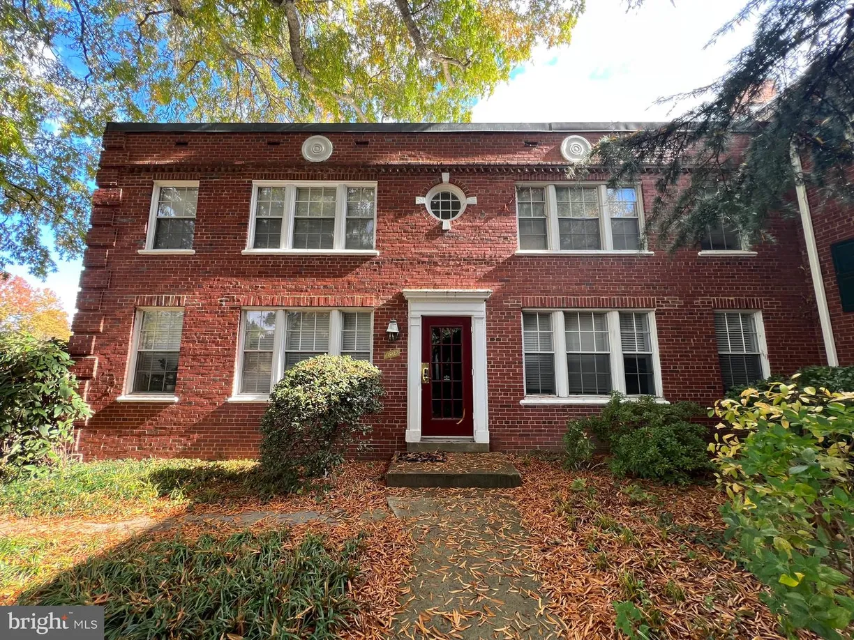 Washington Metro Area Real Estate | View 1802 Langston Blvd, 95 | 1 Bed, 1 Bath