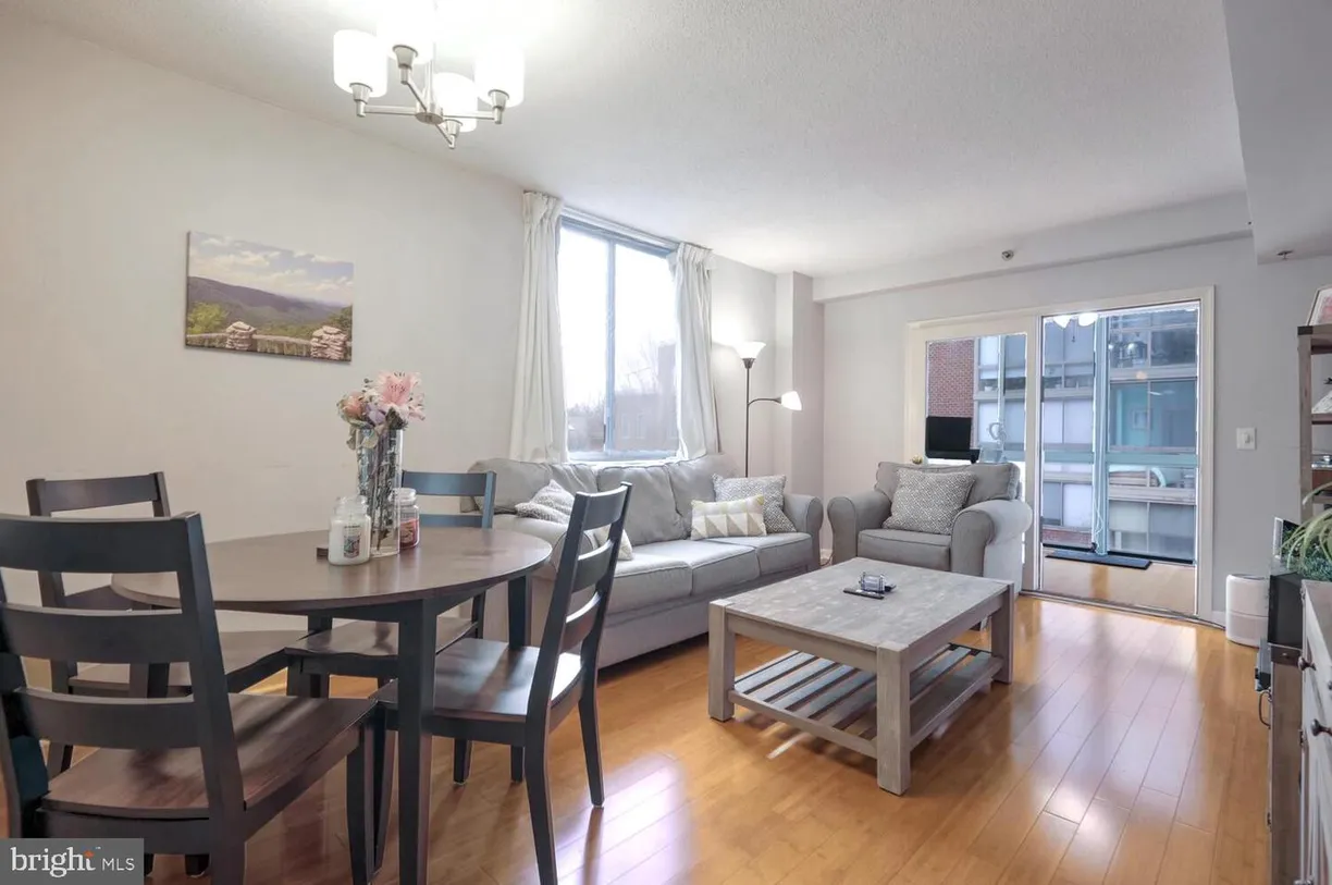 Washington Metro Area Real Estate | View 1045 N Utah St, 2-309 | 1 Bed, 1 Bath