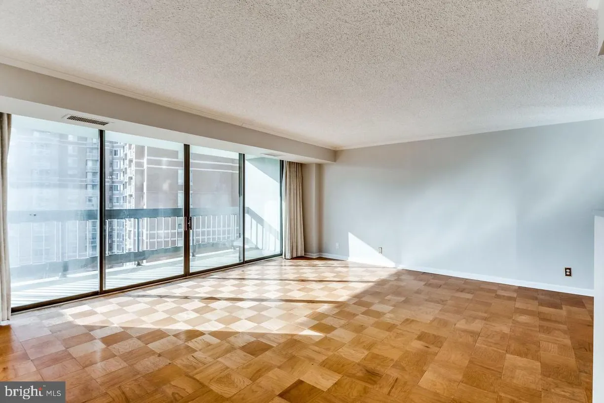 Washington Metro Area Real Estate | View 3800 Fairfax Dr, 903 | 2 Beds