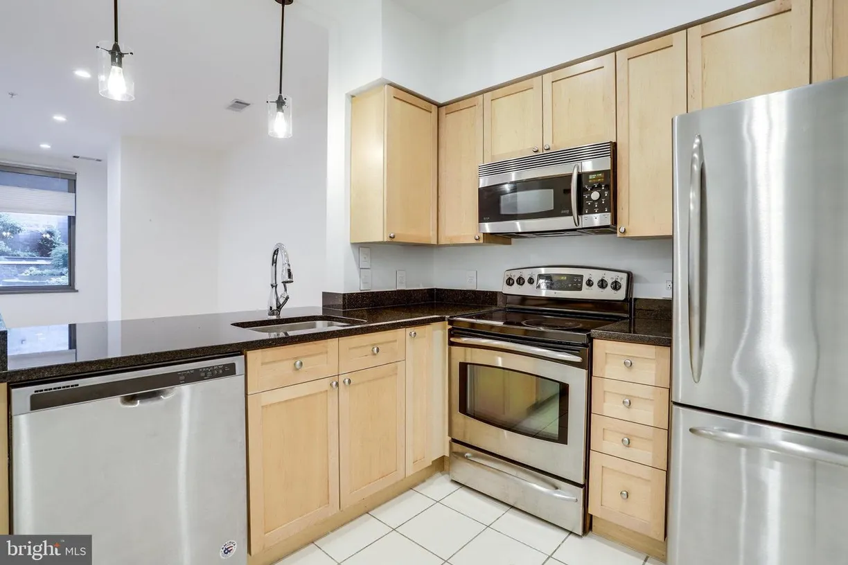 Washington Metro Area Real Estate | View 2001 15th St N, 101 | Listing