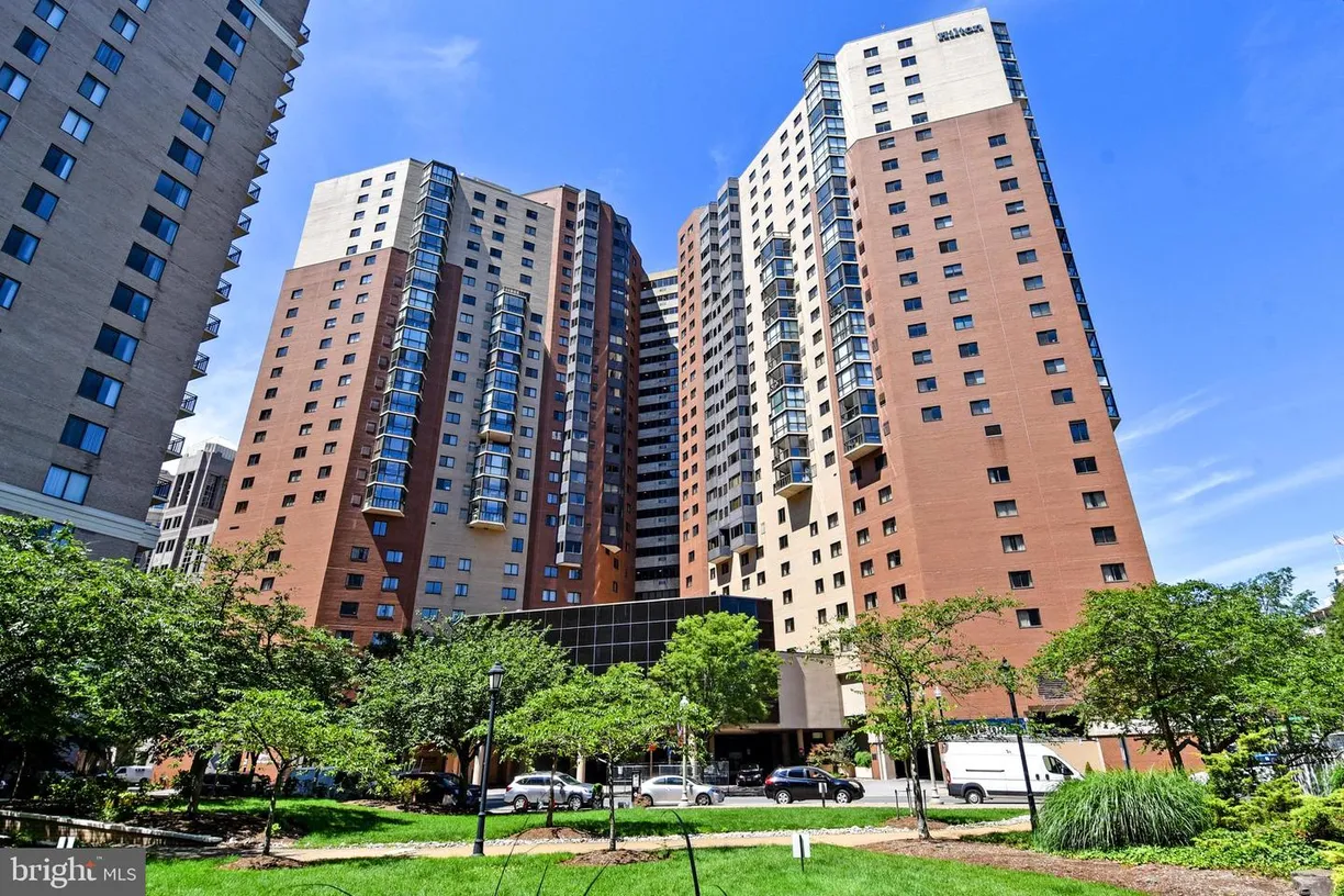 Washington Metro Area Real Estate | View 900 N Stafford St, 1516 | 1 Bed, 1 Bath