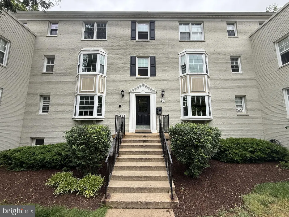 Washington Metro Area Real Estate | View 816 S Arlington Mill Dr, 5-303 | 1 Bed, 1 Bath