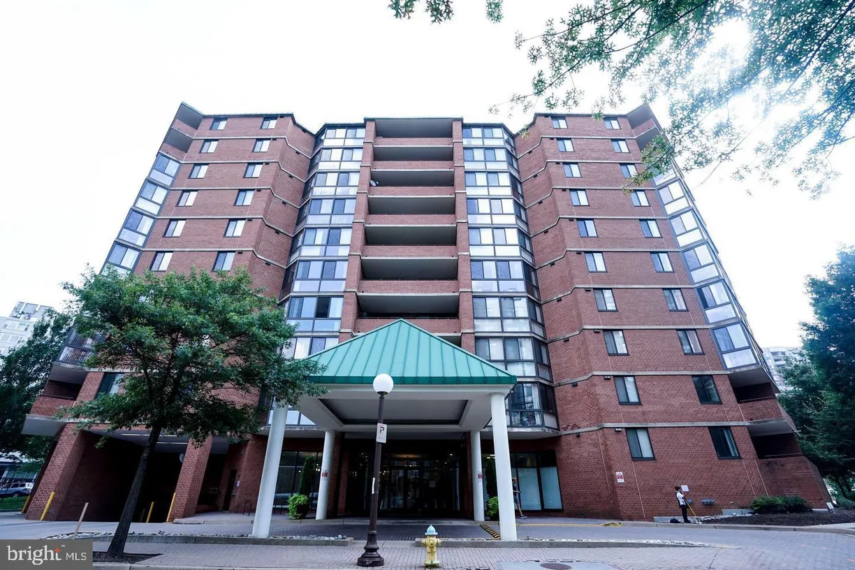 Washington Metro Area Real Estate | View 1001 N Randolph St, 213 | 1 Bed