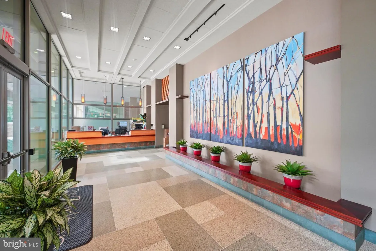 Washington Metro Area Real Estate | View 4600 S Four Mile Run Dr, 530 | 2 Beds, 1 Bath