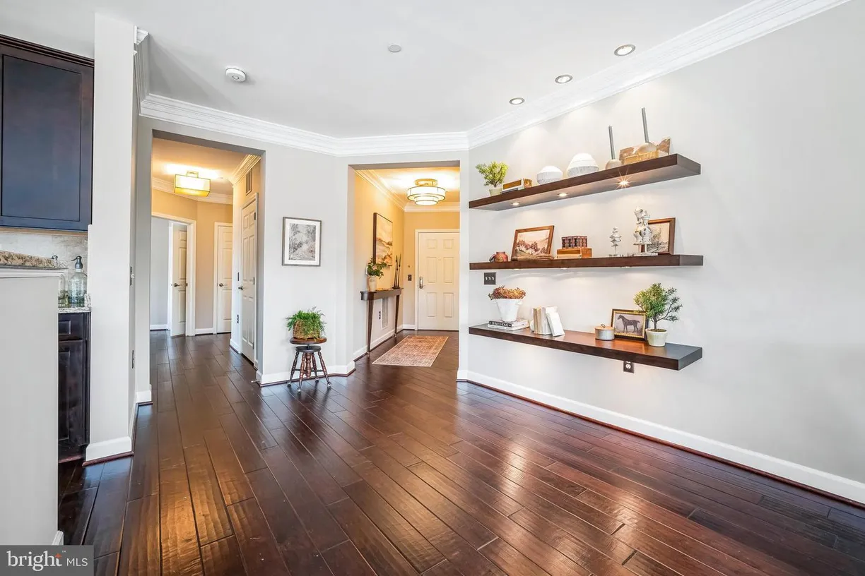 Washington Metro Area Real Estate | View 2101 N Monroe St, 401 | Listing