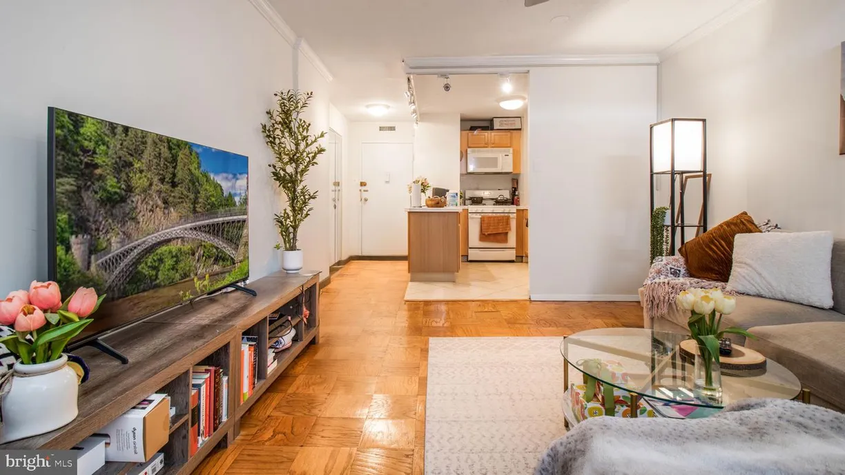 Washington Metro Area Real Estate | View 2030 N Adams St, 1109 | 1 Bed, 1 Bath