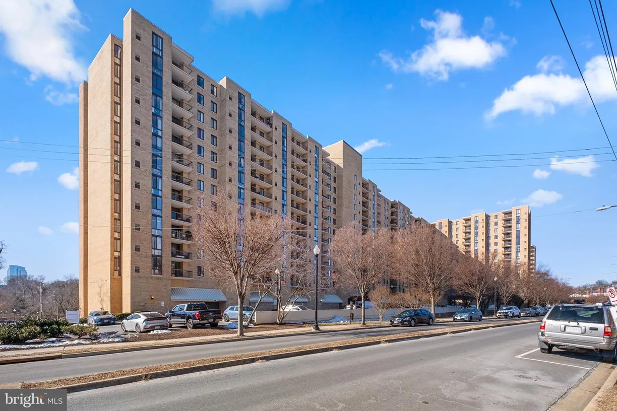 Washington Metro Area Real Estate | View 4500 S Four Mile Run Dr S, 231 | Listing