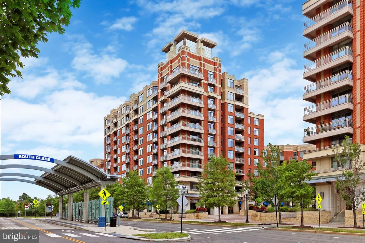 Washington Metro Area Real Estate | View 3650 S Glebe Rd, 147 | 1 Bed, 1 Bath