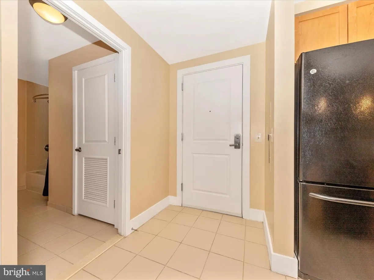 Washington Metro Area Real Estate | View 2001 15th St N, 902 | Listing
