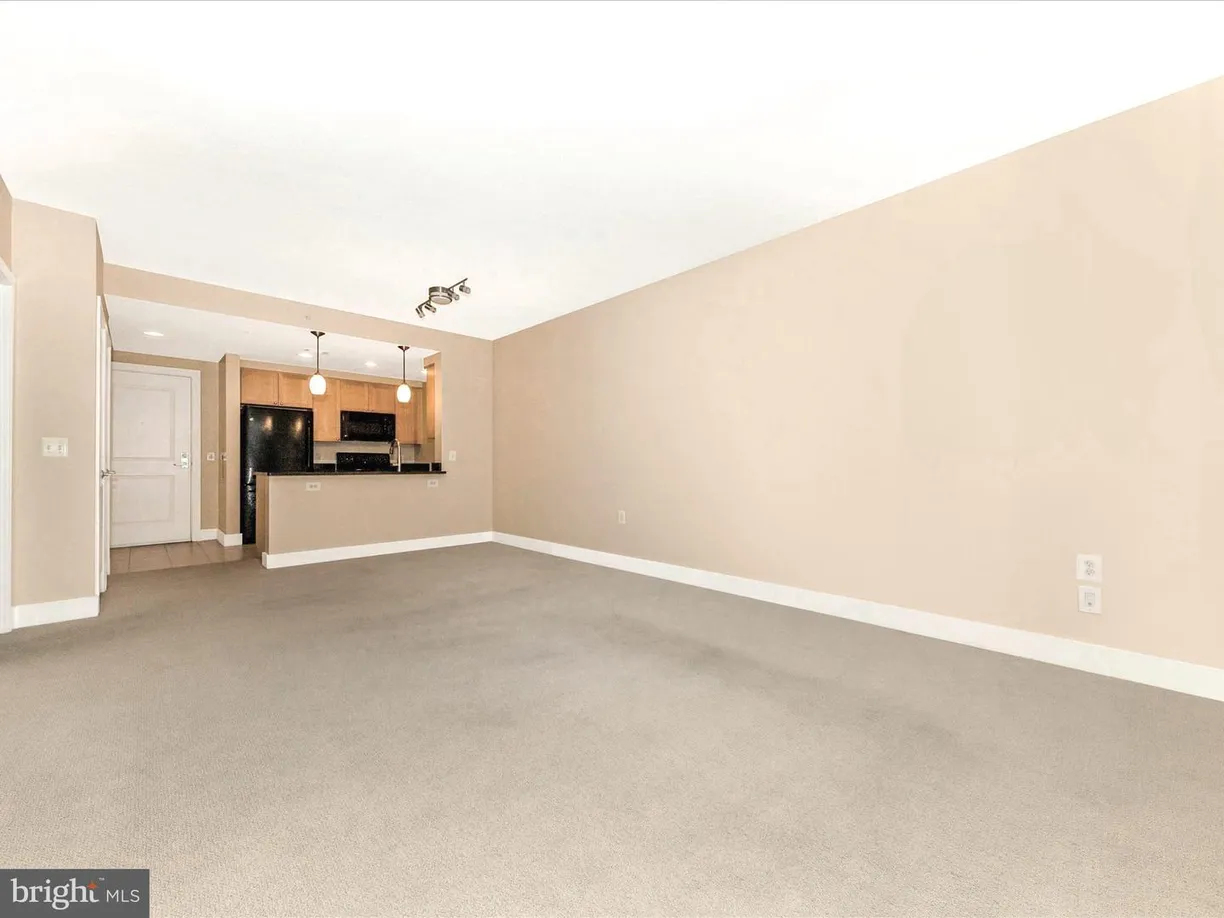 Washington Metro Area Real Estate | View 2001 15th St N, 902 | Listing