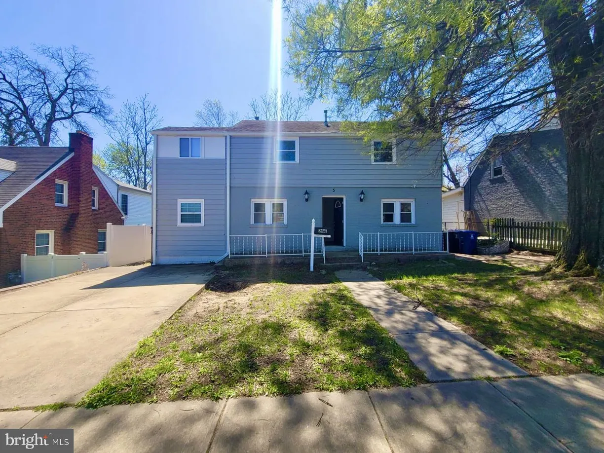Washington Metro Area Real Estate | View 2416 Arlington Blvd, 2 | 2 Beds