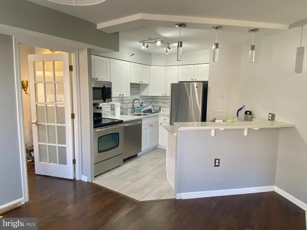 Washington Metro Area Real Estate | View 1301 N Courthouse Rd, 903 | 2 Beds