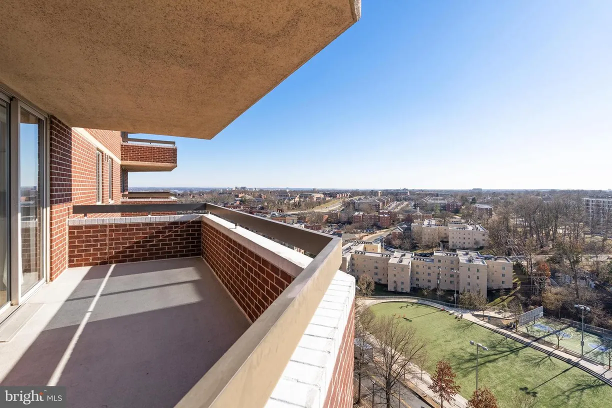 Washington Metro Area Real Estate | View 1276 N Wayne St, 1030 | 2 Beds, 2 Baths
