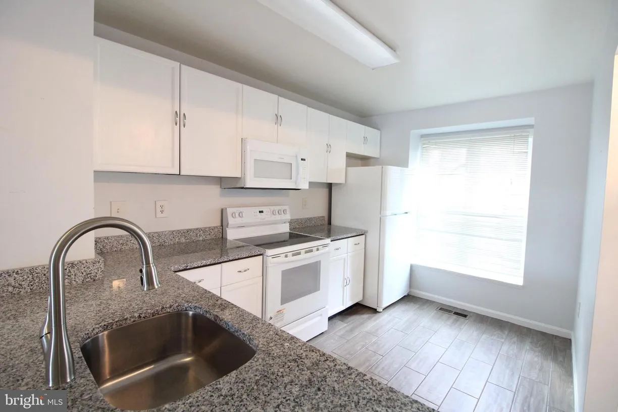 Washington Metro Area Real Estate | View 3928 9th Rd S | Listing