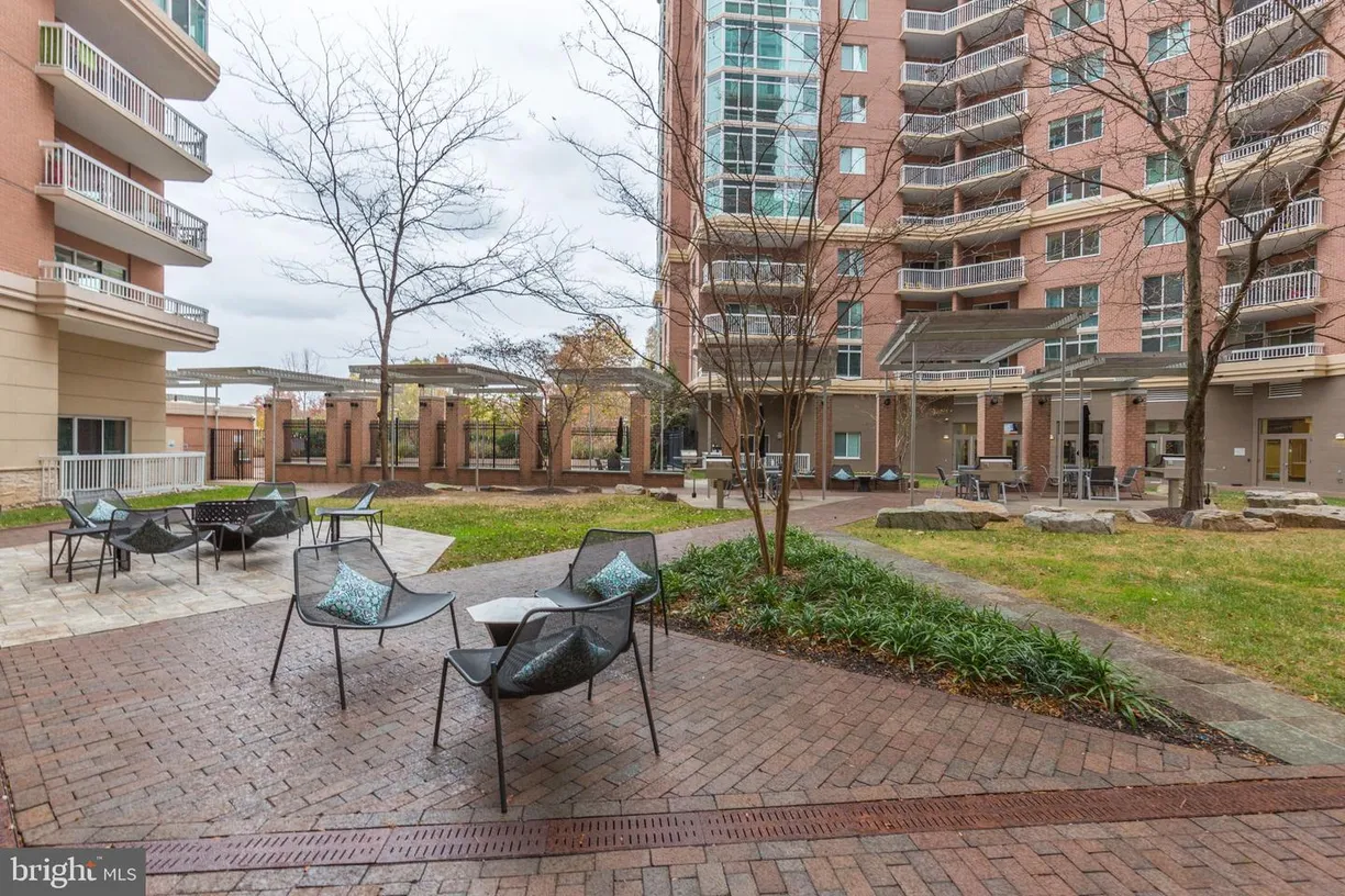 Washington Metro Area Real Estate | View 3101 N Hampton Dr N, 1214 | 2 Beds, 2 Baths