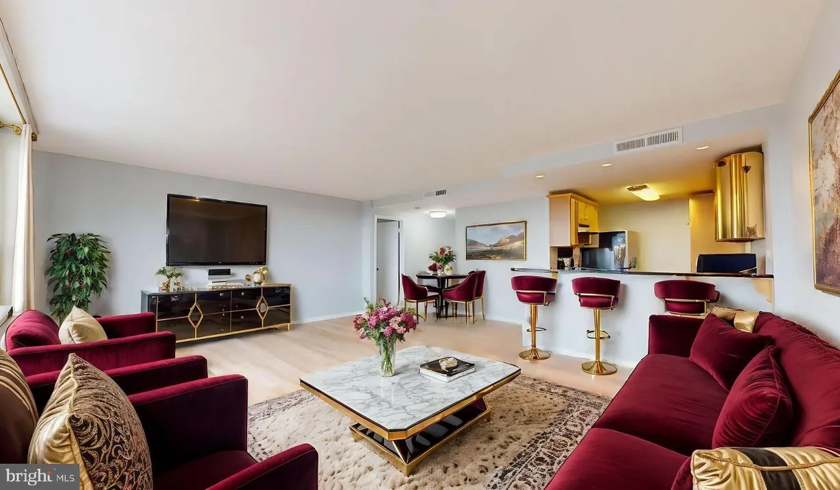 Washington Metro Area Real Estate | View 4600 Duke St, 1330 | 1 Bed, 1 Bath