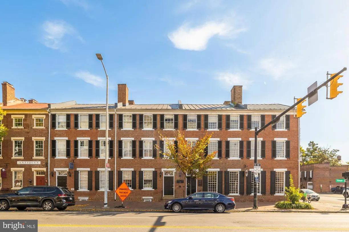 Washington Metro Area Real Estate | View 228 S Washington St, 100 | Listing