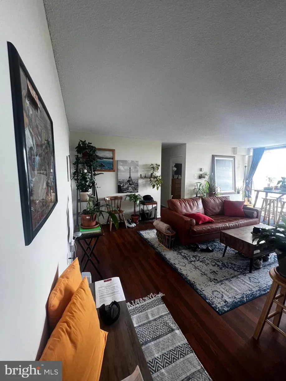 Washington Metro Area Real Estate | View 2500 N Van Dorn St, 1204 | 2 Beds