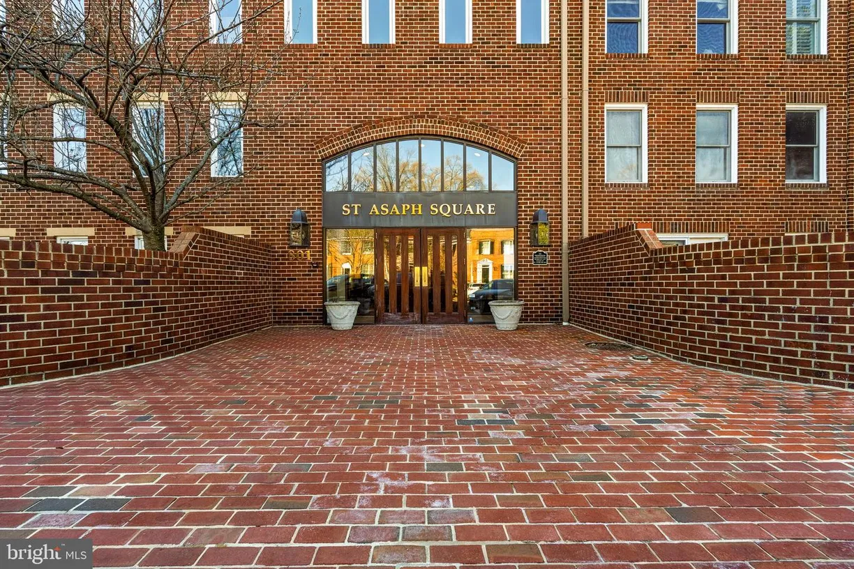 Washington Metro Area Real Estate | View 801 S Pitt St, 424 | 2 Beds