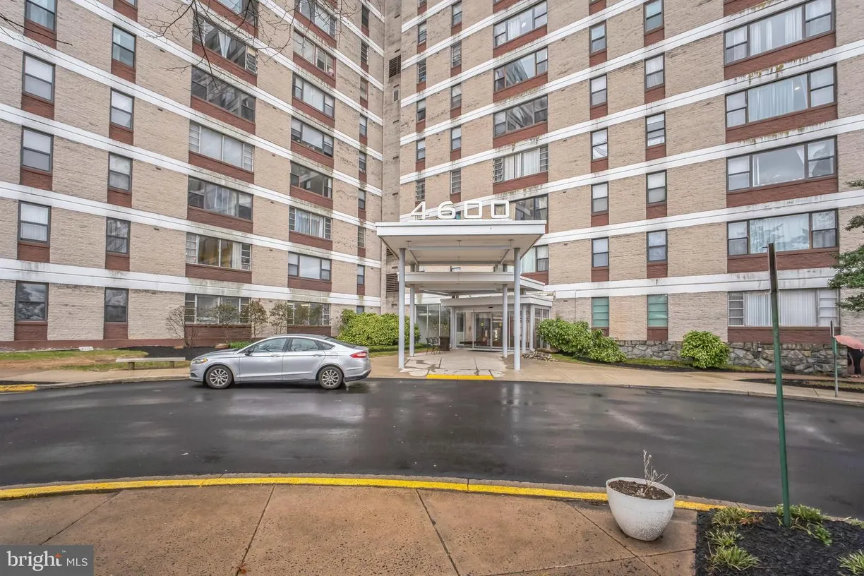 Washington Metro Area Real Estate | View 4600 Duke St, 1000 | 1 Bed, 1 Bath