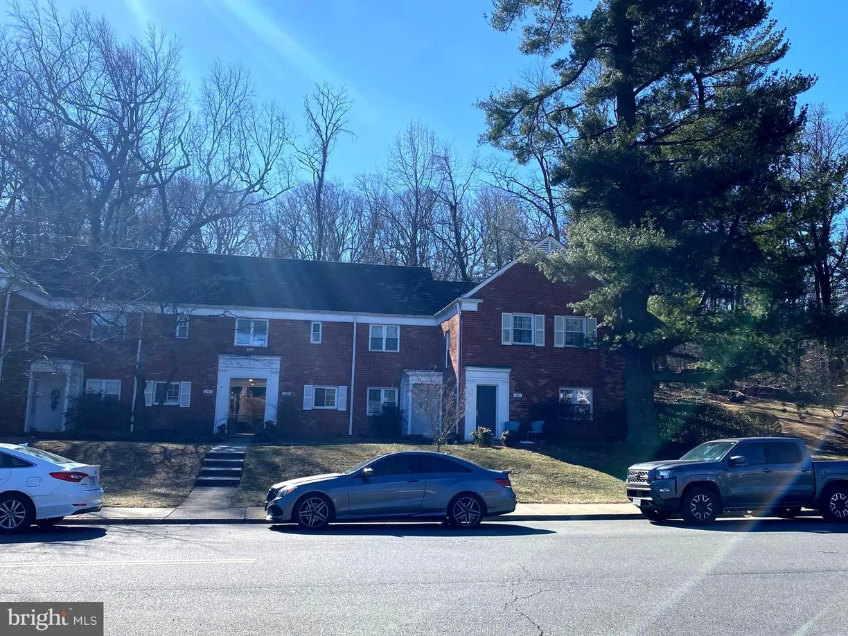 Washington Metro Area Real Estate | View 1144 Valley Dr | Listing
