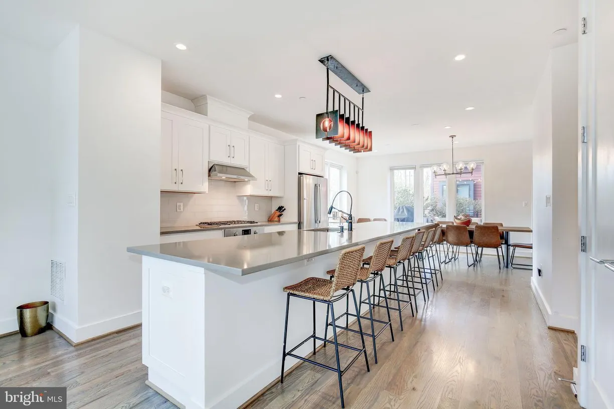 Washington Metro Area Real Estate | View 1035 Pendleton St | Listing