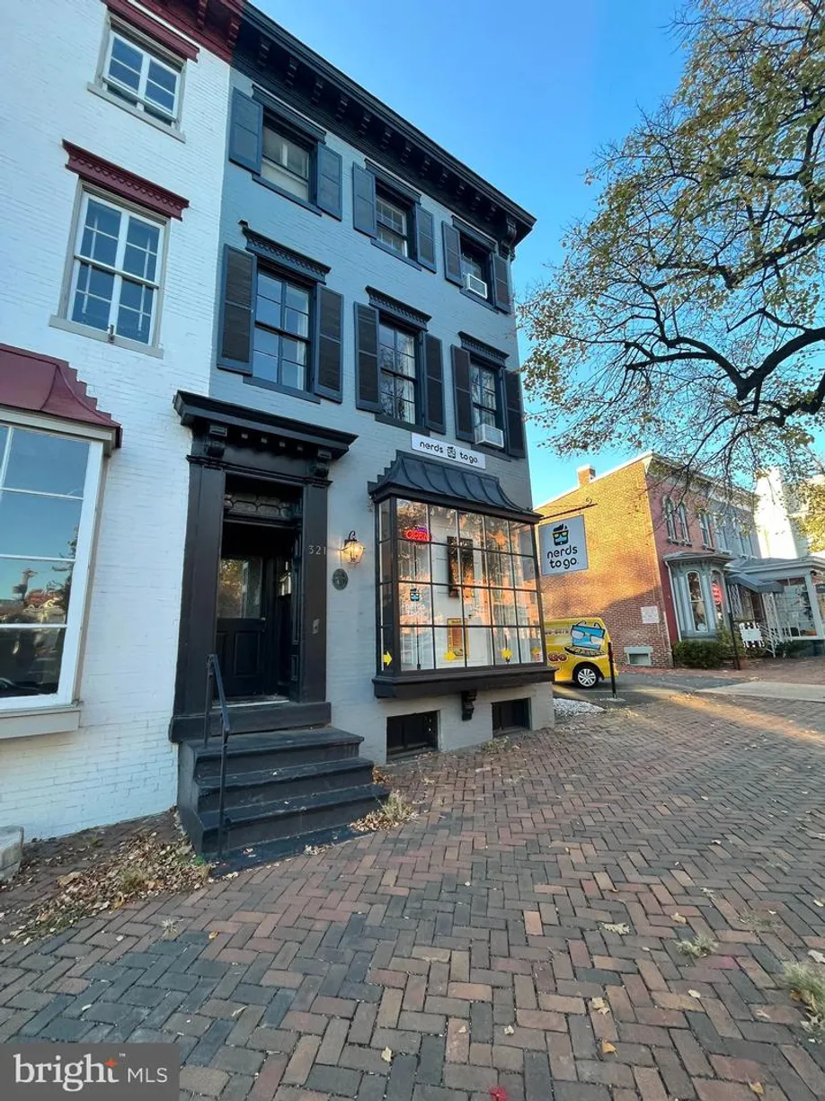 Washington Metro Area Real Estate | View 321 S Washington St, first Floor