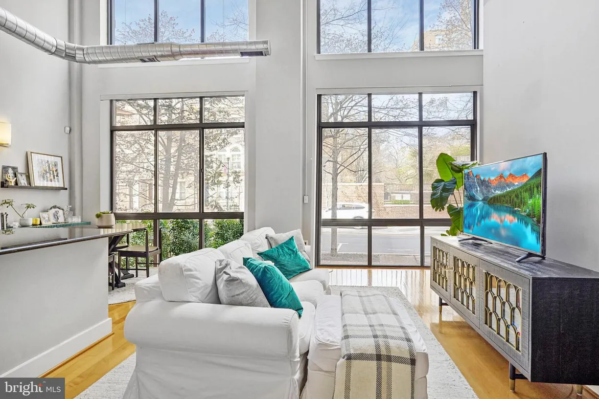 Washington Metro Area Real Estate | View 520 John Carlyle St, 104 | Listing